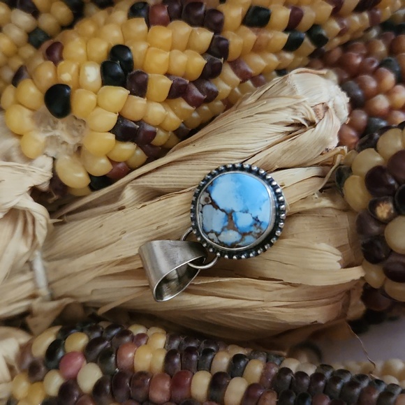 Gorgeous NWOT Native American Navajo Golden Hills Turquoise Pendant 🩵 - Picture 10 of 10